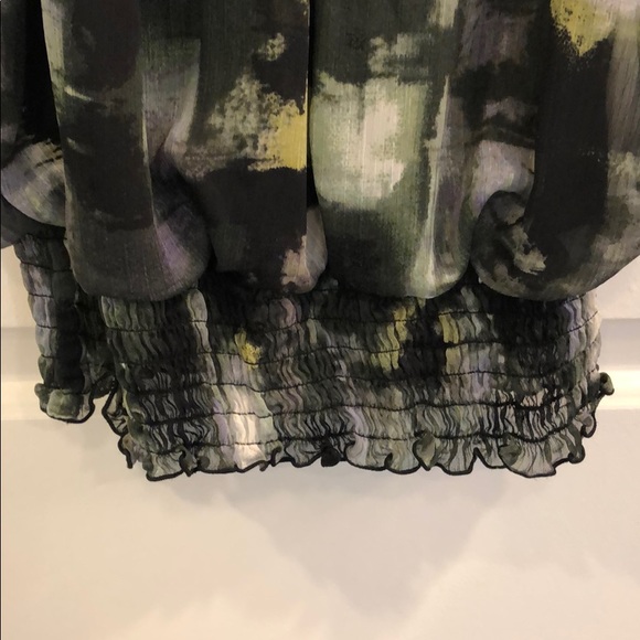 Size S halter top with gathered waist - Picture 3 of 8